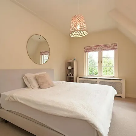 Villa Charming Near & Dunes! *