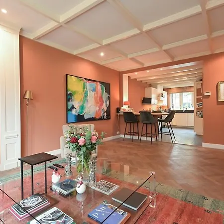 Charming Near & Dunes! Villa *